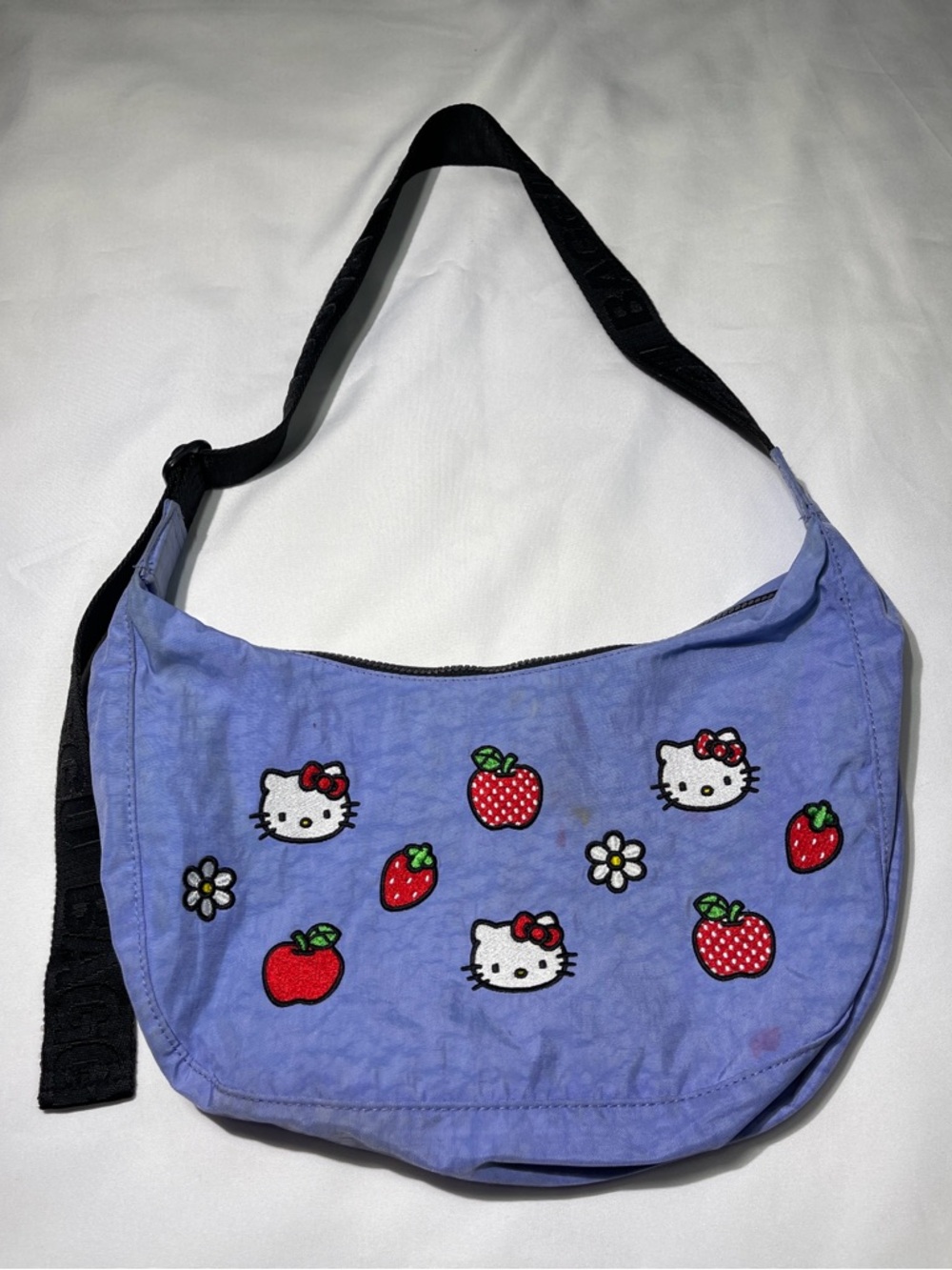 BAGGU Lavender Hello Kitty & Strawberry Shoulder Bag with Black Strap